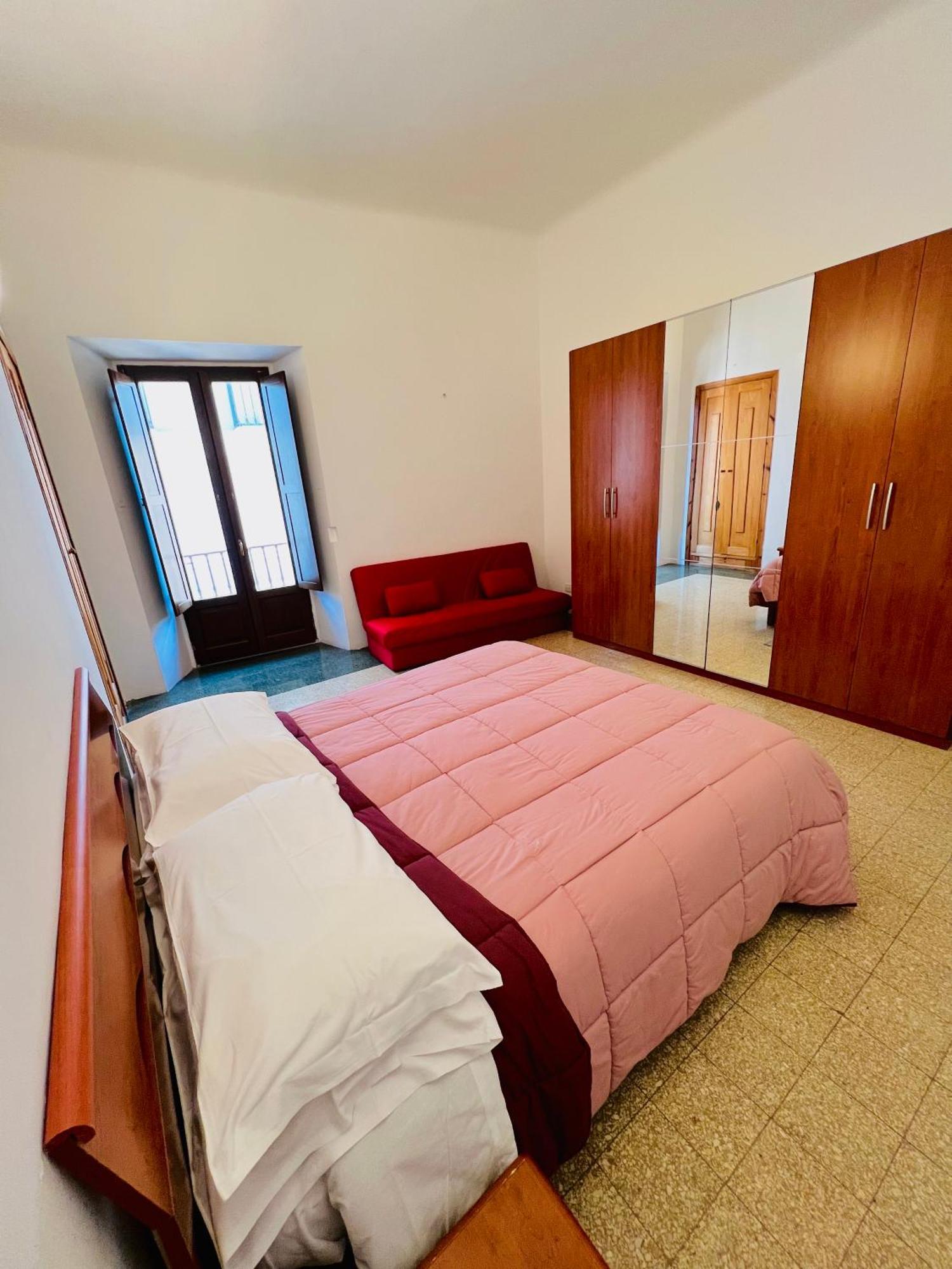 Regina D'Aragona Casa Vacanze 苏尔莫纳 外观 照片